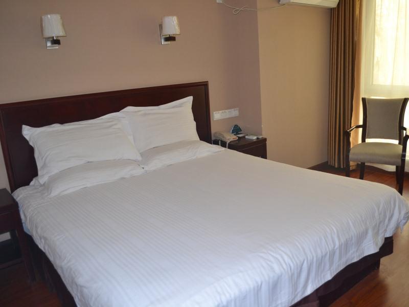 Greentree Inn Henan Luoyang Wangcheng Square Business Hotel Bagian luar foto