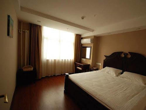 Greentree Inn Henan Luoyang Wangcheng Square Business Hotel Bagian luar foto